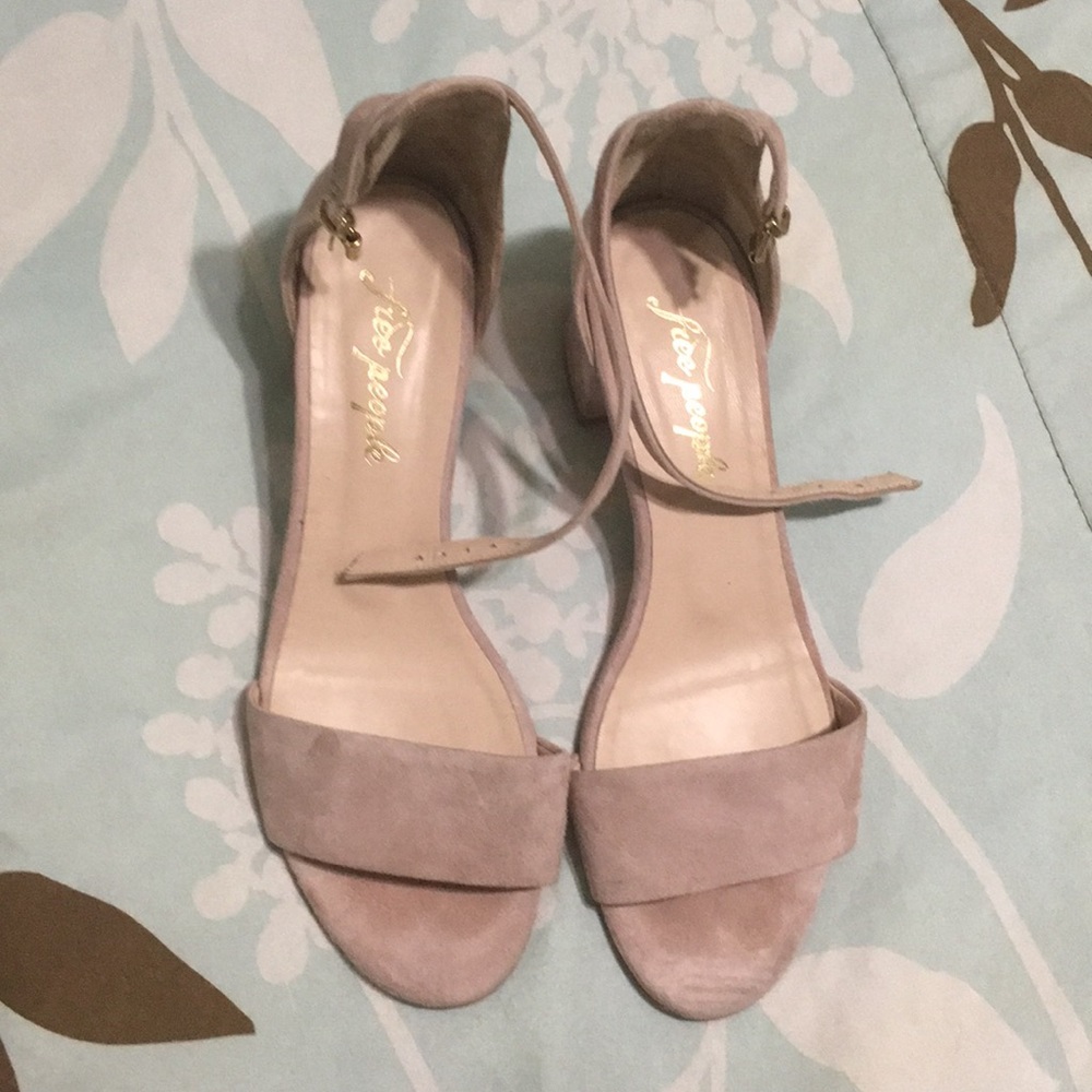 Free People blush pink heels💗